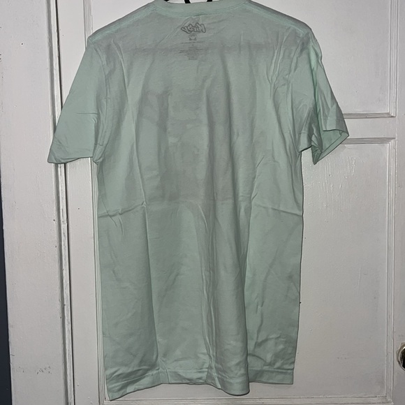 Kirby Tee Shirt Medium - Picture 3 of 3